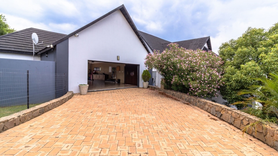 5 Bedroom Property for Sale in Oranjeville Free State